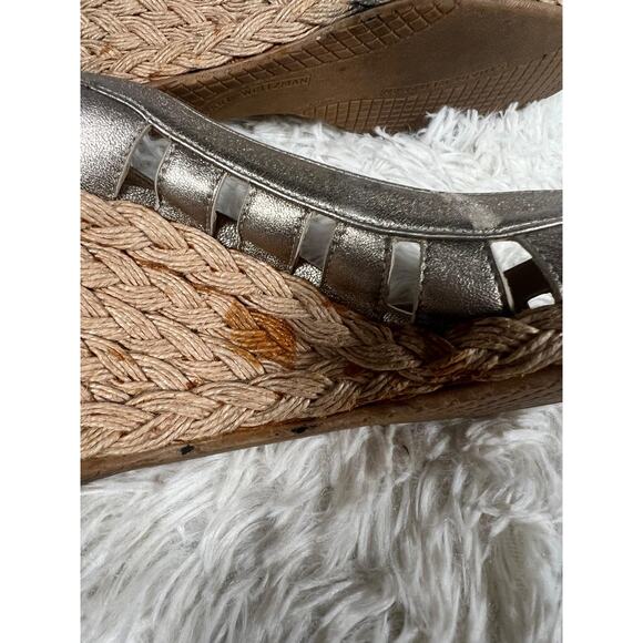 Stuart Weitzman Shoes Womens Size 8 Gold Metallic Espadrille Wedge Peep Toe - Picture 7 of 14